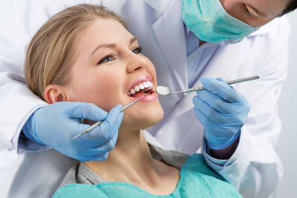Understanding Scaling And Root Planing, A Key Gum Disease Treatment